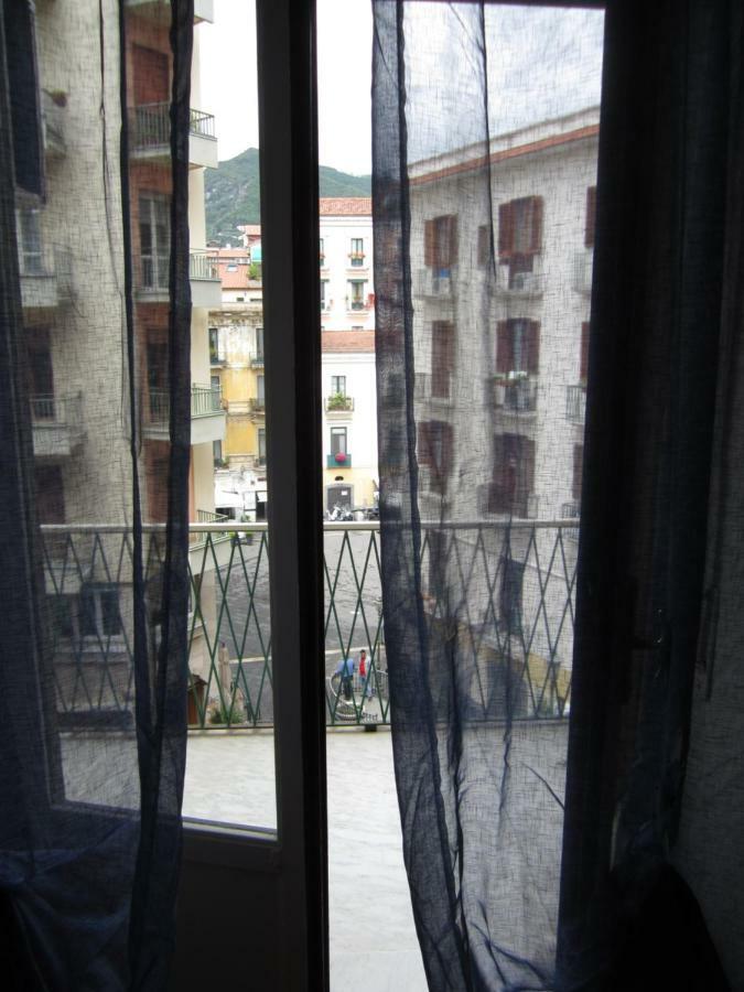 Appartamento Velia Salerno Exterior foto